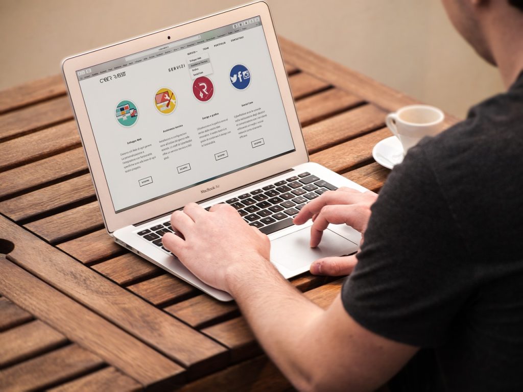 Lire la suite à propos de l’article Pourquoi l’entreprise doit avoir un site internet ?